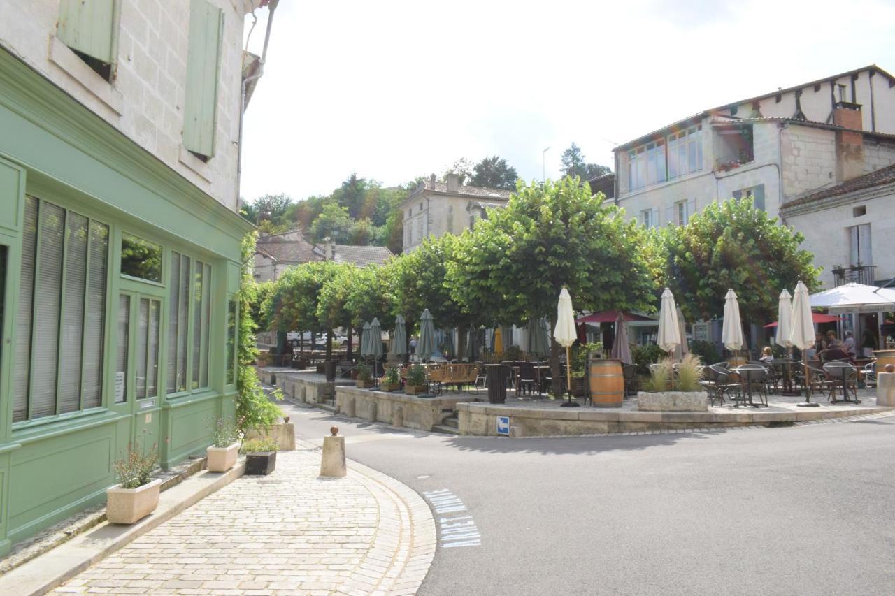 La Maison Du Tourniquet Aubeterre-sur-Dronne Buitenkant foto