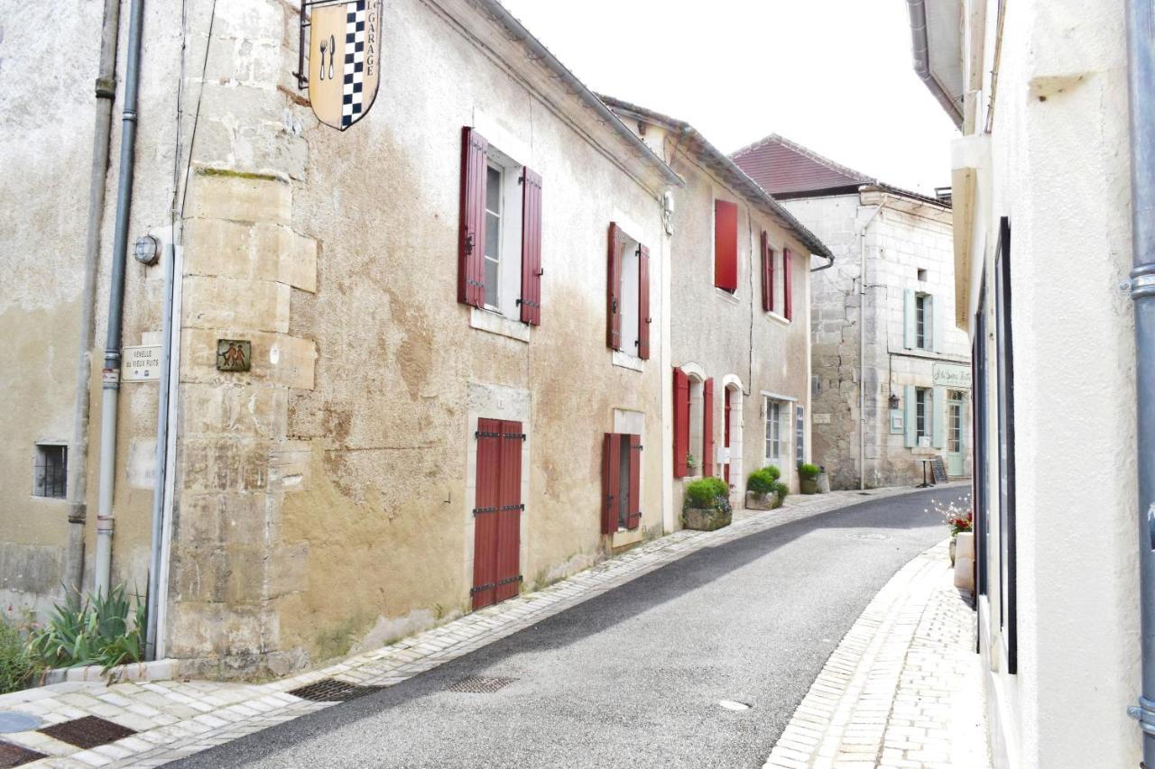 La Maison Du Tourniquet Aubeterre-sur-Dronne Buitenkant foto