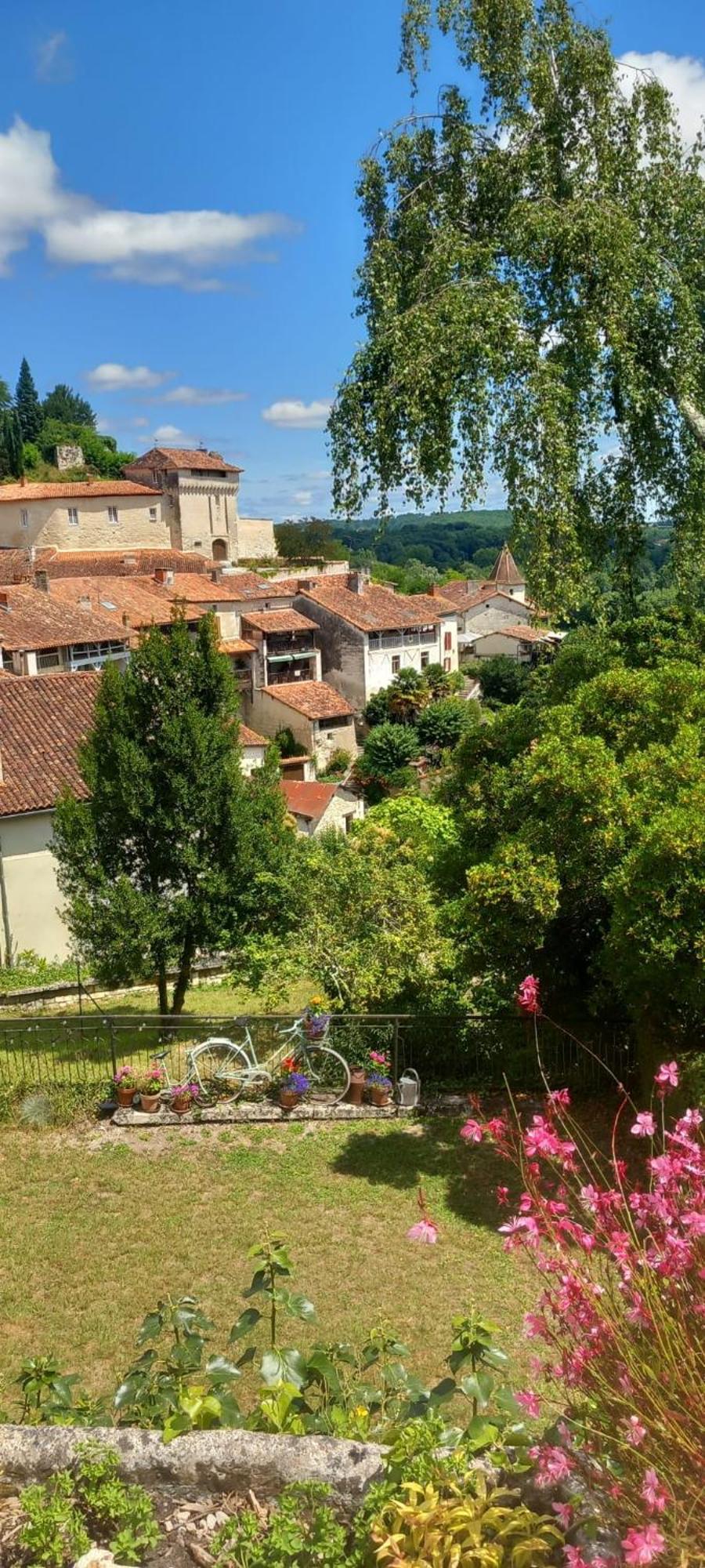 La Maison Du Tourniquet Aubeterre-sur-Dronne Buitenkant foto
